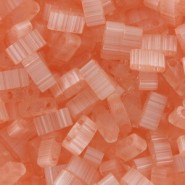 Miyuki half tila 5x2.4mm Perlen - Silk pale coral HTL-2556